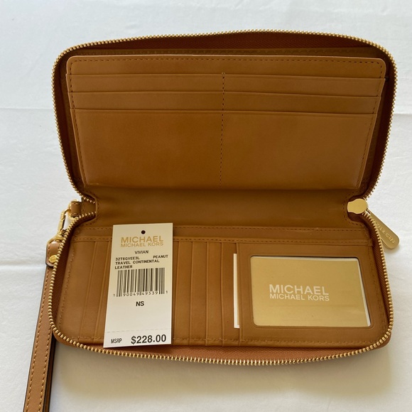 MICHAEL KORS Vivian Travel Continental Tan Woven Leather Wristlet Wallet - Picture 3 of 6